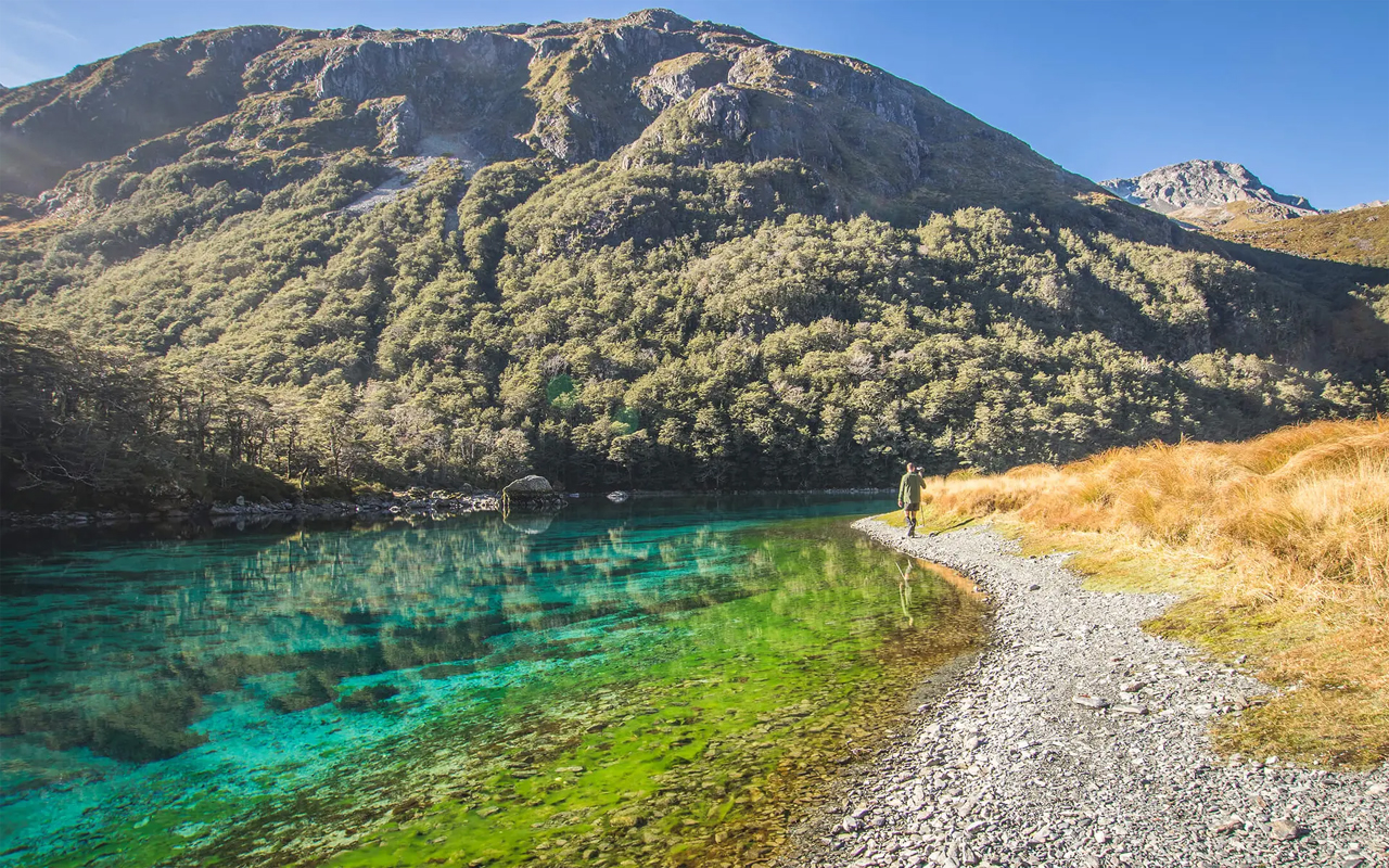 Zaronite u kristalno čistu ljepotu: Otkrivamo najčišće jezero na svijetu!