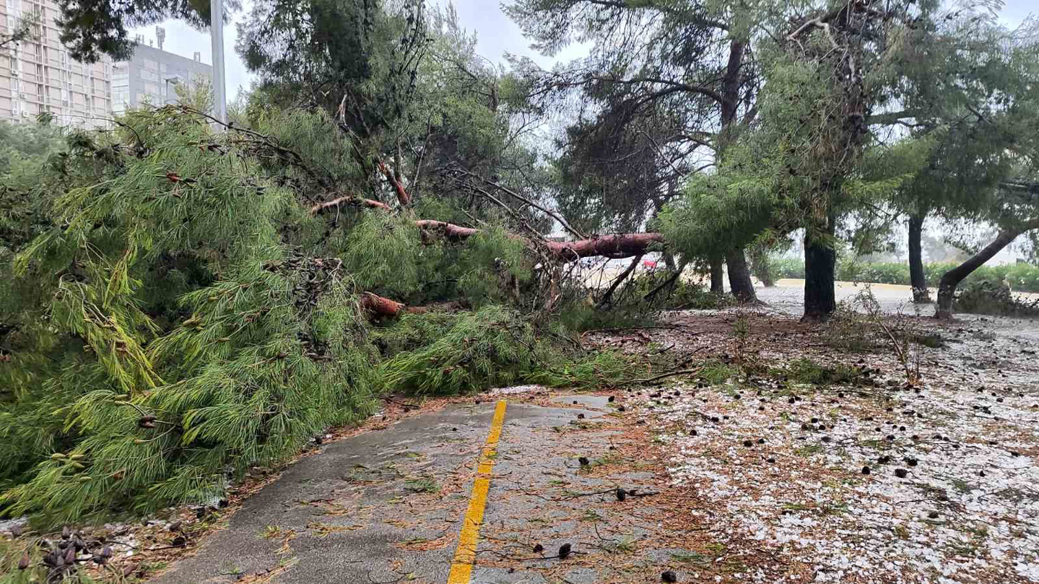 Neviđeno nevrijeme poharalo Split