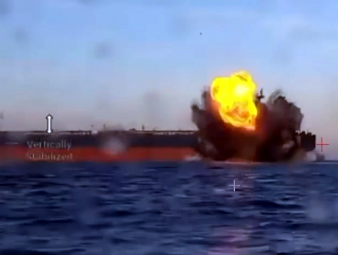 Ukrajina šalje jasnu poruku: Snimka uništenja tankera na Crnom moru